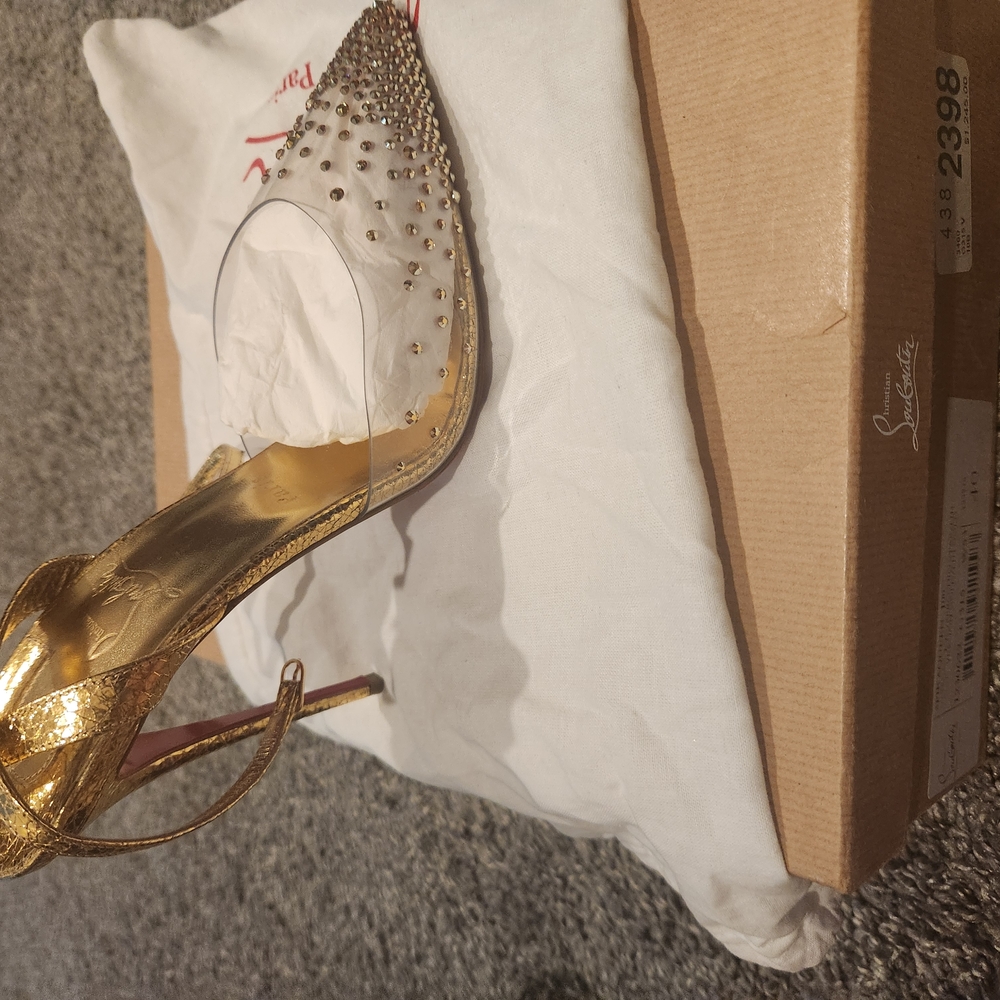 Elegant Gold Women's Shoes